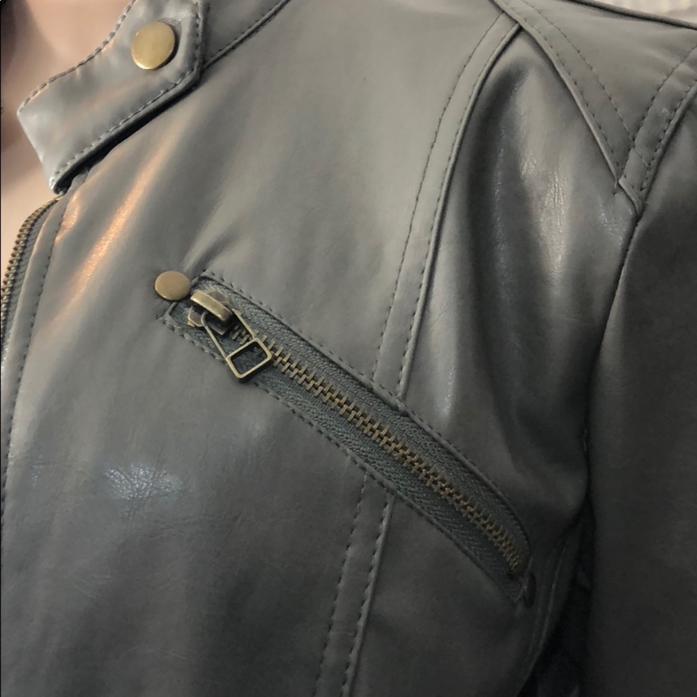 Jacket - Picture 4 of 6